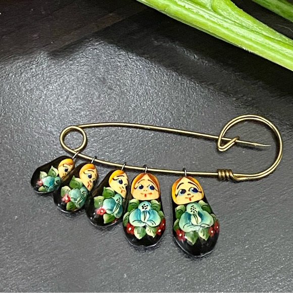 Vintage Nesting Doll Russian Doll Brooch Pin - Picture 4 of 9